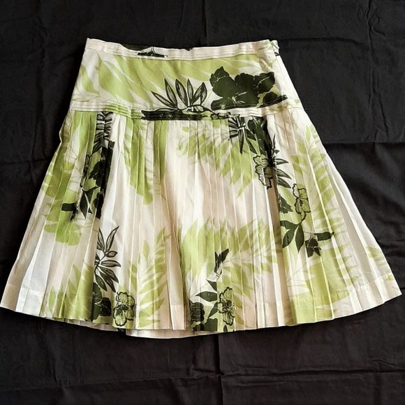 J. Crew Dresses & Skirts - Rare!  J.Crew botanical print cotton pleated skirt
